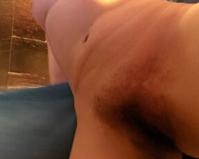 Having only just had a wank which had made me even hornier my pussy turned into a waterfall again