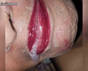 Collage girl made me hot and horny after sucking my Desi indian 7 inch lund with her red lips