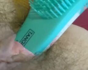 OnlyFan Tipped me to Fuck My Hairy Pussy Gspot LIVE Made in China HAIR BRUSH so I made a Video Too