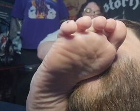 BBW ignores Foot Worship. Texts While Foot Slave Kisses and Licks Chubby Feet