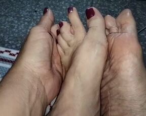 Look at my wrinkled soles and imagine them in your..... !!