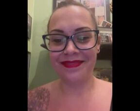 BBW stepmom MILF pisses before tattoo appt your POV