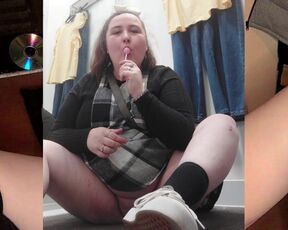 Lollipop insertion in changing room I GOT CAUGHT