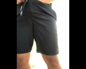 LATINO DADDY JERKING-OFF AT THE PARK- BUTT NAKED